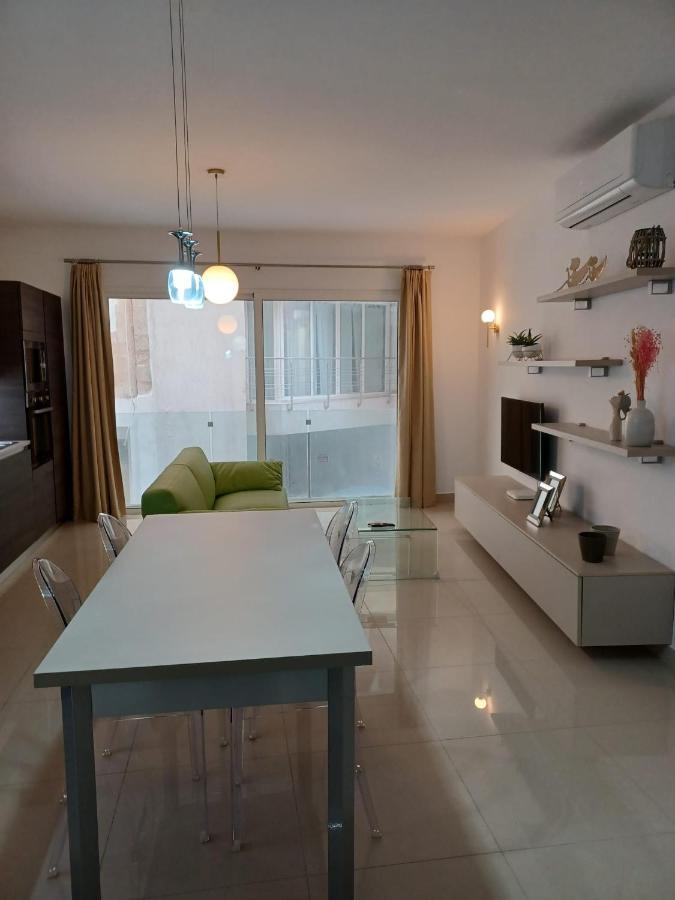 Sliema Apartment Close To Beach Eksteriør bilde